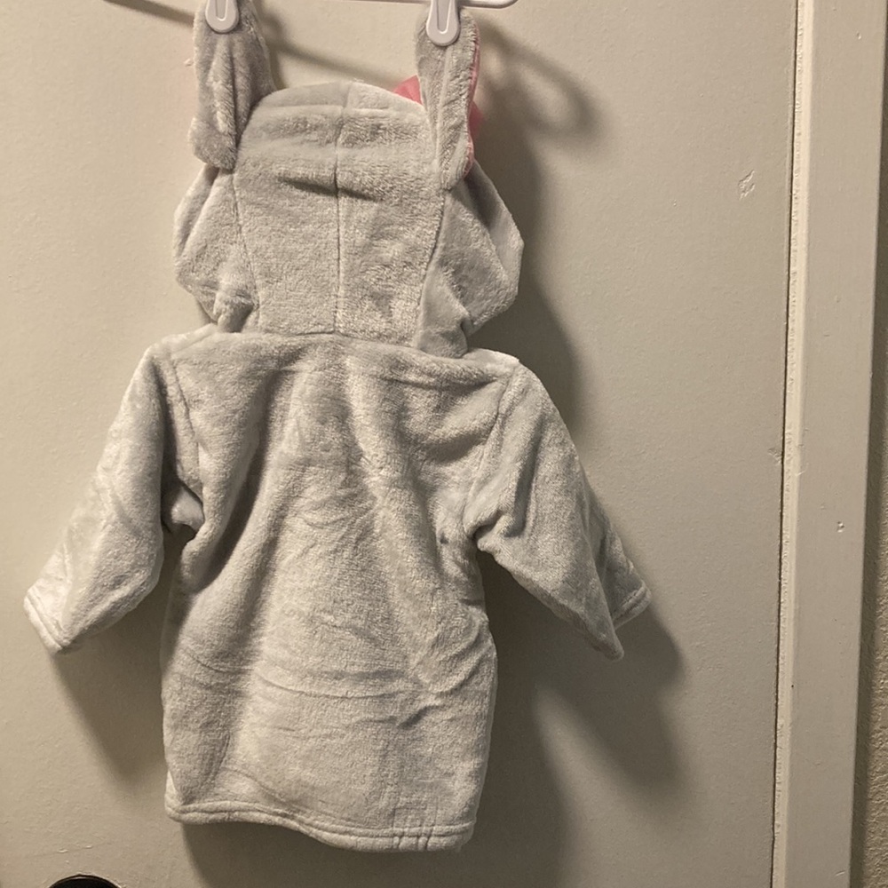 Elephant Robe - Picture 2 of 3